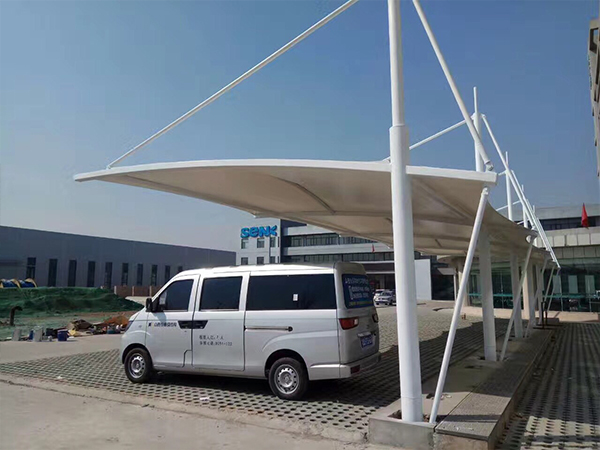 電動(dòng)汽車充電車棚
